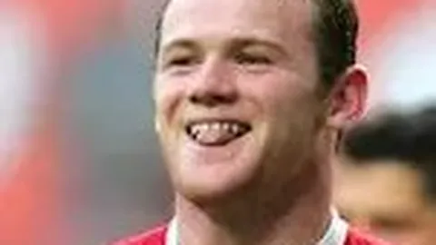 孙红雷与美女同框亲密无间，合影被恶搞成蛇精形象